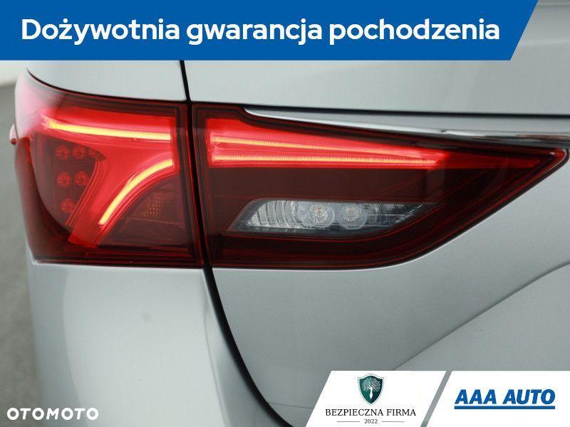 Toyota Avensis - 21