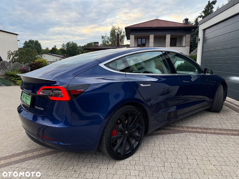 Tesla Model 3 Langstreckenbatterie Allradantrieb Dual Motor Performance - 21
