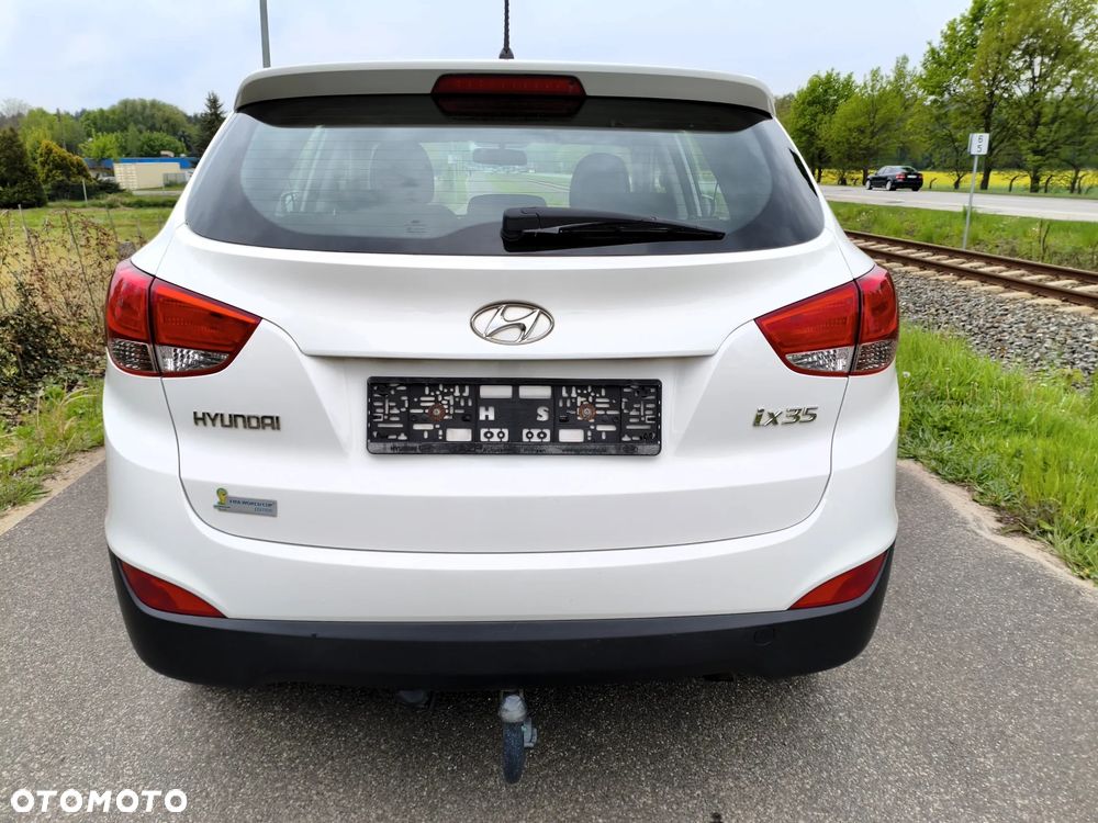 Hyundai ix35 1.6 2WD Fifa World Cup Edition - 9