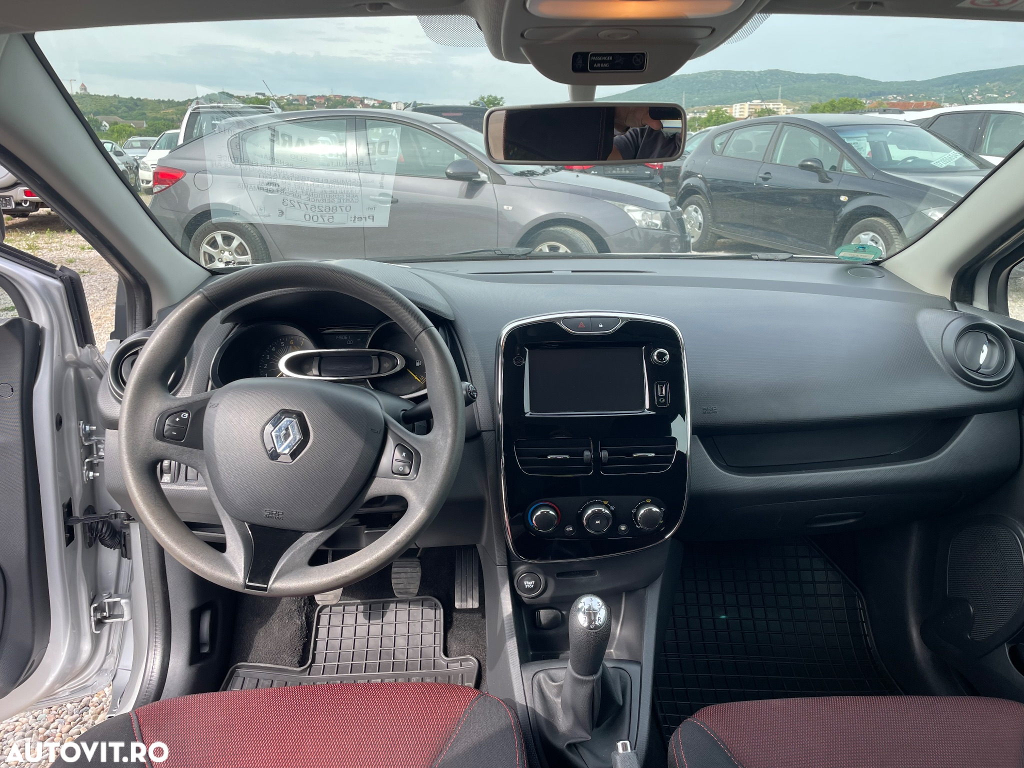 Renault Clio 1.2 16V 75 Experience - 6