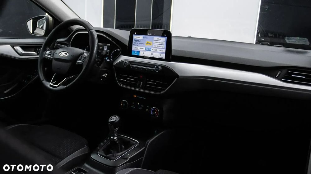 Ford Focus 1.0 EcoBoost Trend Edition - 12