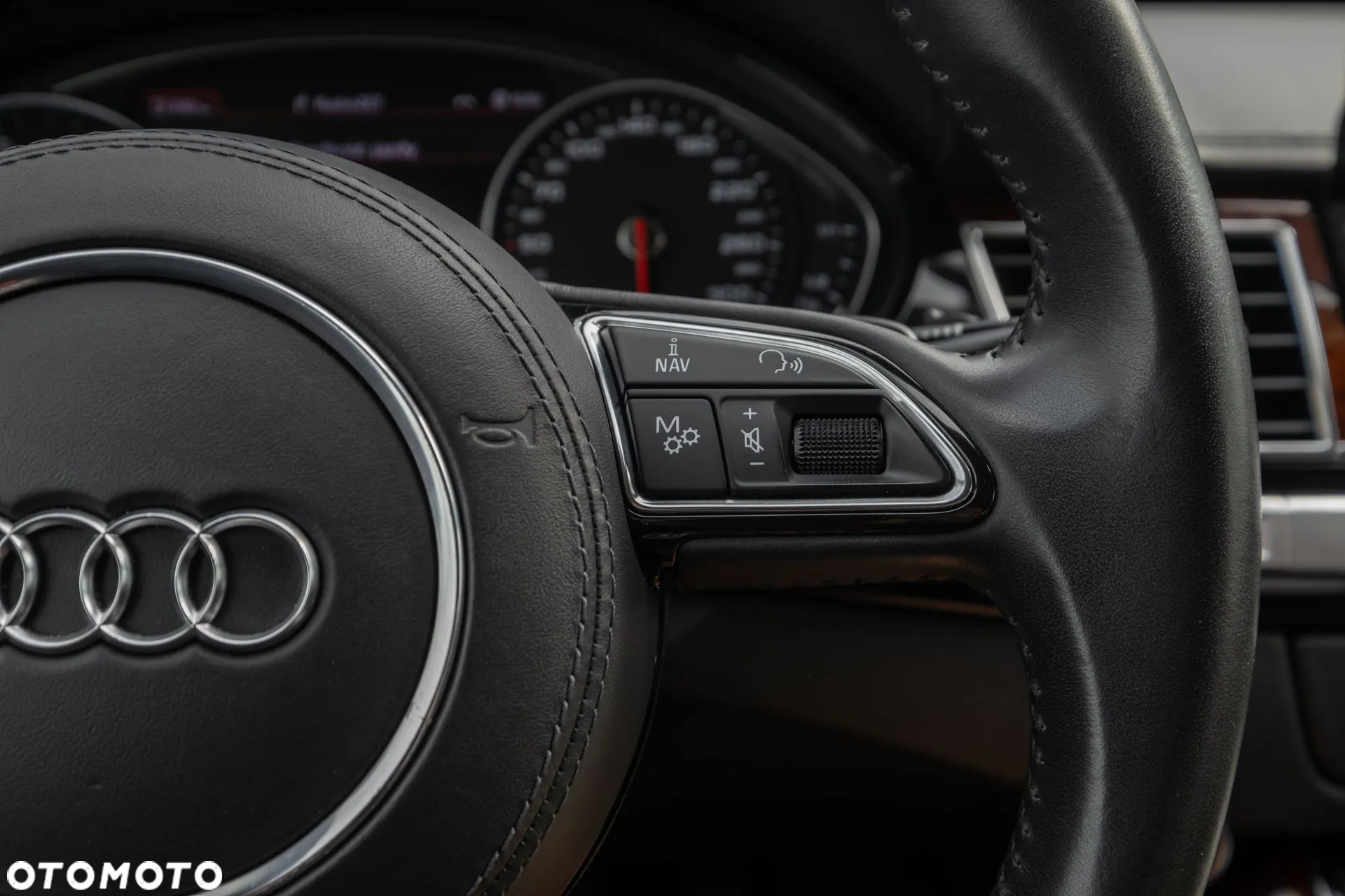 Audi A8 4.2 TDI Quattro - 29