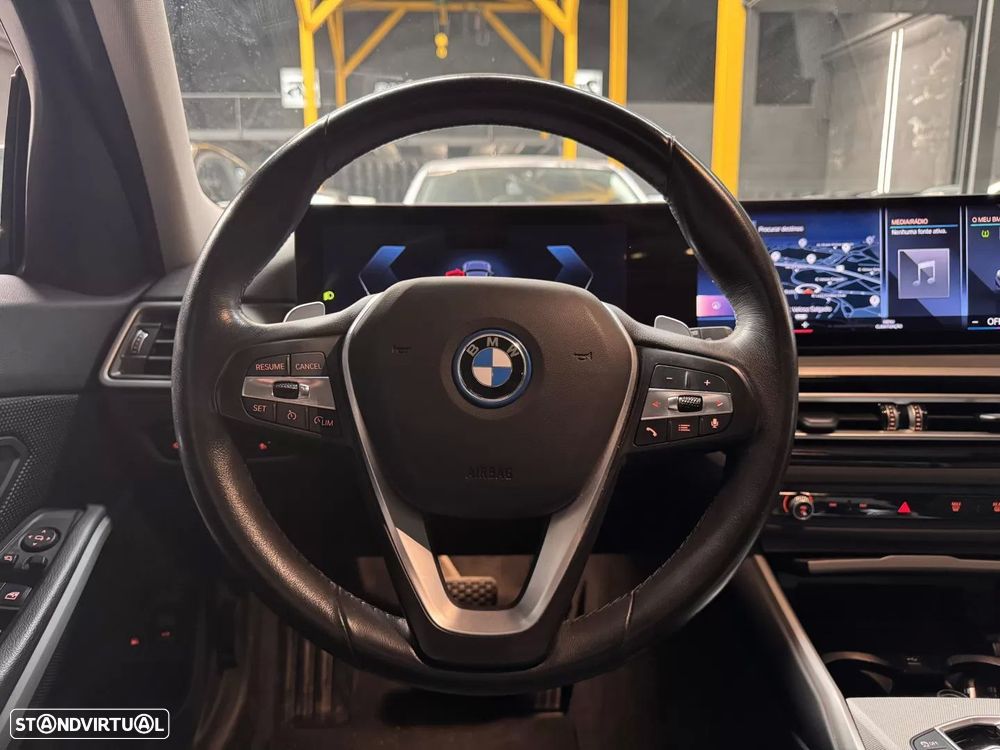 BMW 320 e Pack Essence Auto - 17
