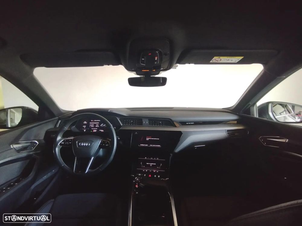 Audi e-tron 55 quattro S line - 11