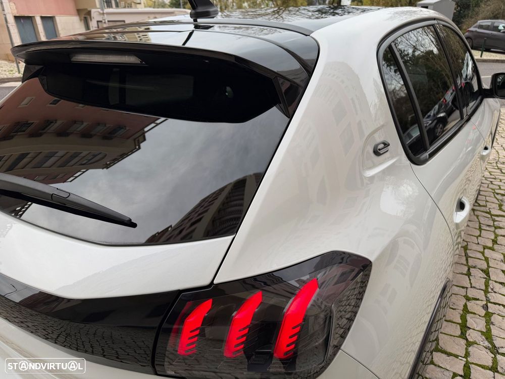 Peugeot e-208 50 kWh GT Pack - 28