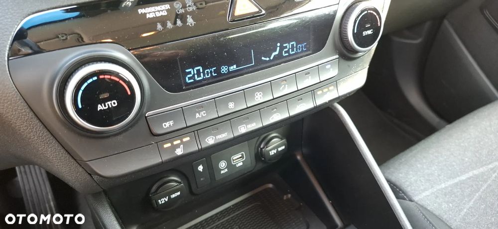 Hyundai Tucson 1.6 CRDi 48V-Hybrid 2WD DCT Select - 29