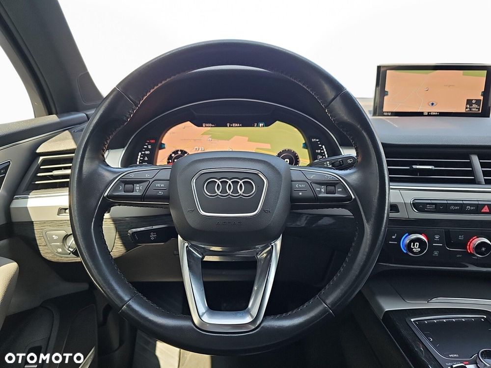 Audi Q7 - 15