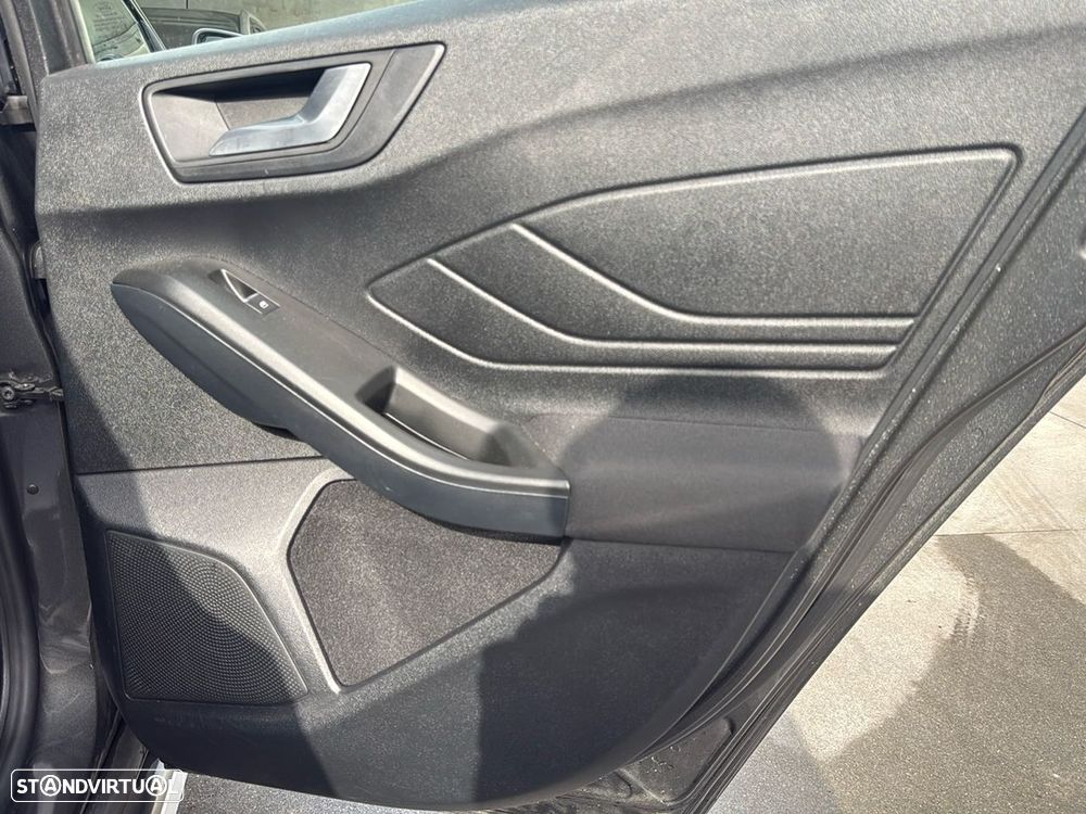 Ford Focus 1.0 EcoBoost Active Aut. - 25