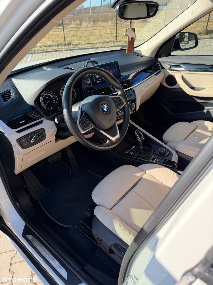 BMW X1 sDrive18i Sport Line - 19