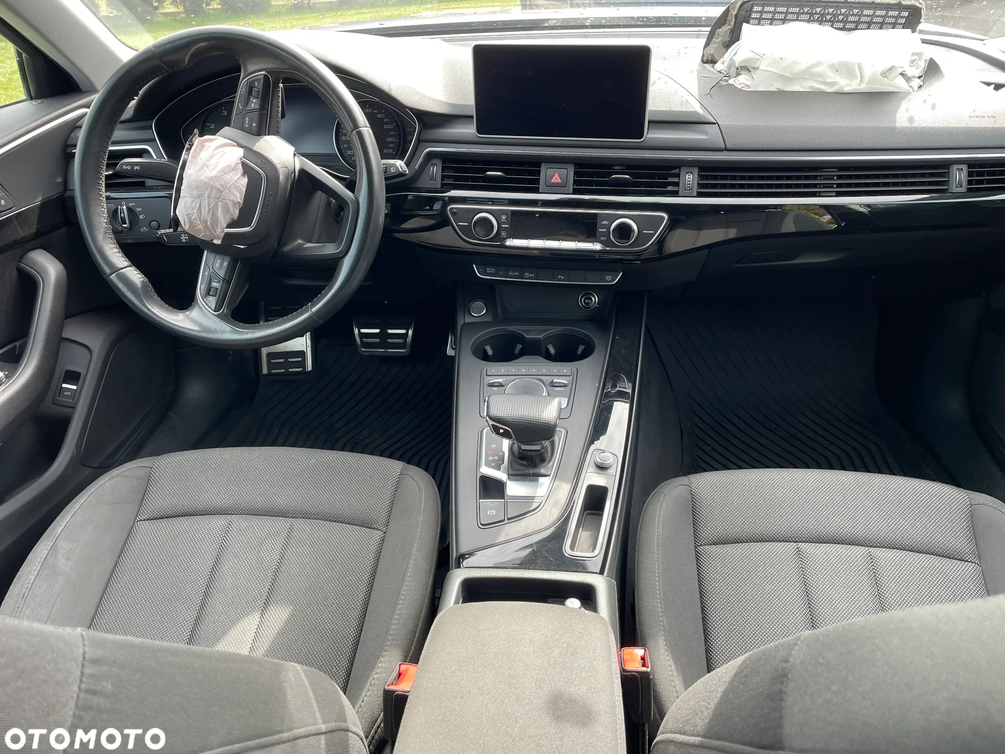 Audi A4 2.0 TDI Design S tronic - 23