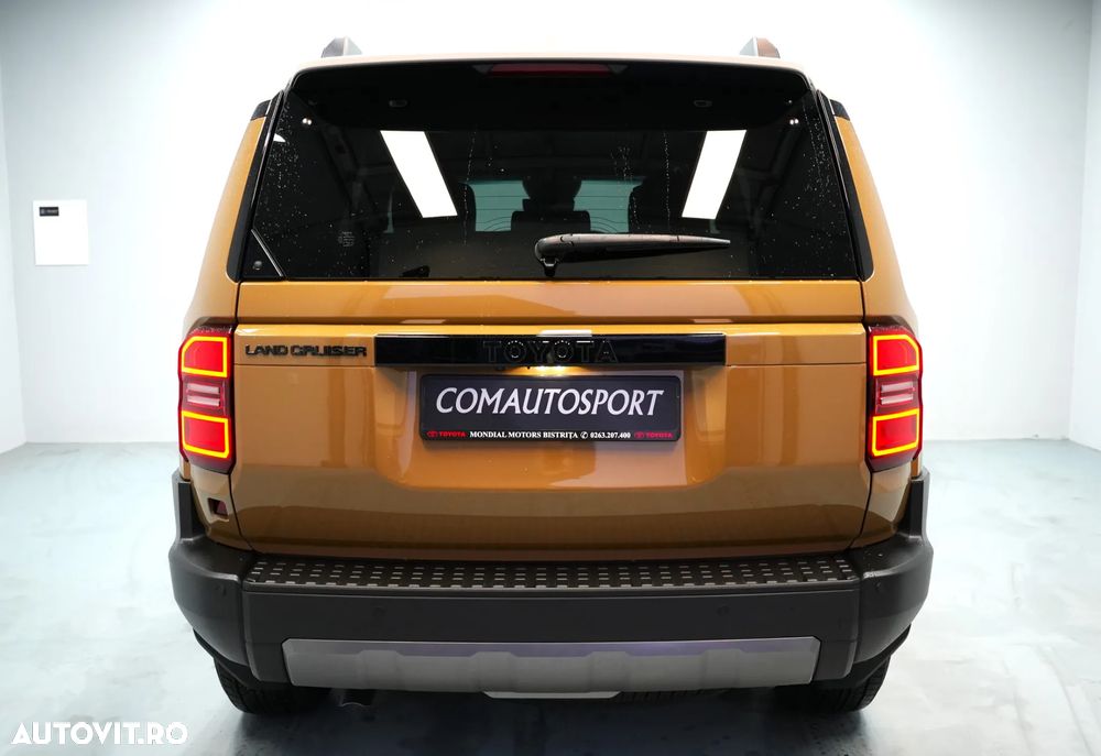 Toyota Land Cruiser - 5