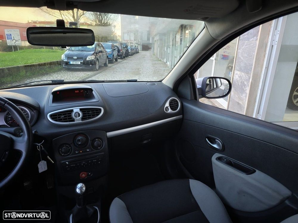 Renault Clio Break 1.2 16V Dynamique S - 18
