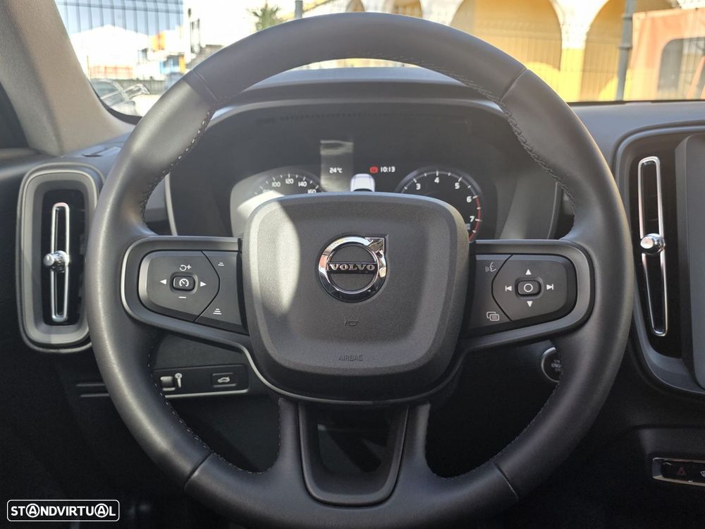 Volvo XC 40 1.5 T2 Essential Auto - 9
