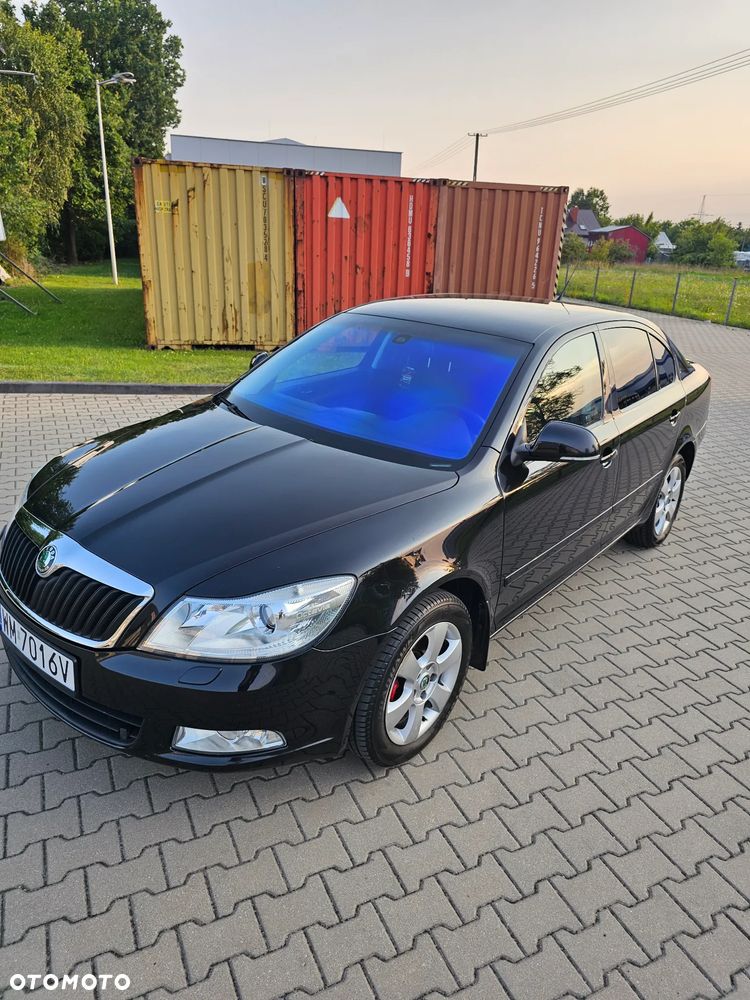 Skoda Octavia 1.6 Elegance - 9
