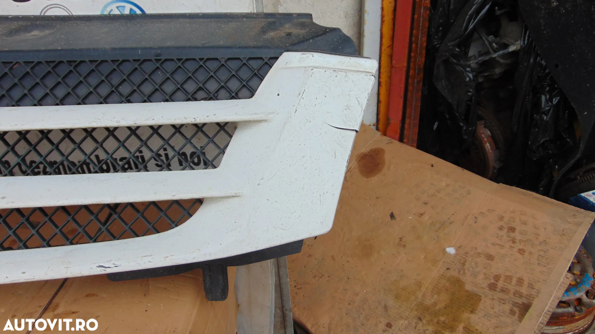 Grila Iveco Daily 5 an 2007-2011 grila frontala grila fata cu emblema iveco dayli - 3