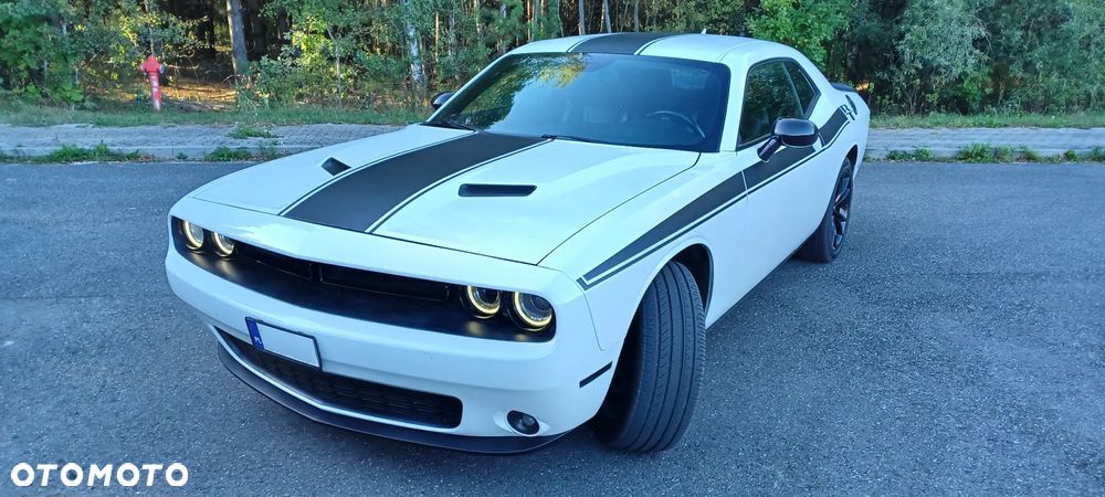 Dodge Challenger - 2