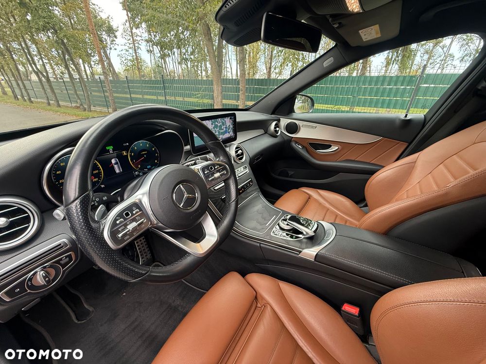 Mercedes-Benz Klasa C 200 9G-TRONIC AMG Line - 9