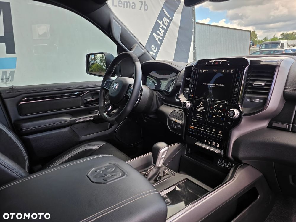Dodge RAM 5.7 4x4 - 14
