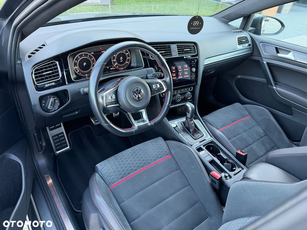 Volkswagen Golf GTI (BlueMotion Technology) DSG Performance - 6