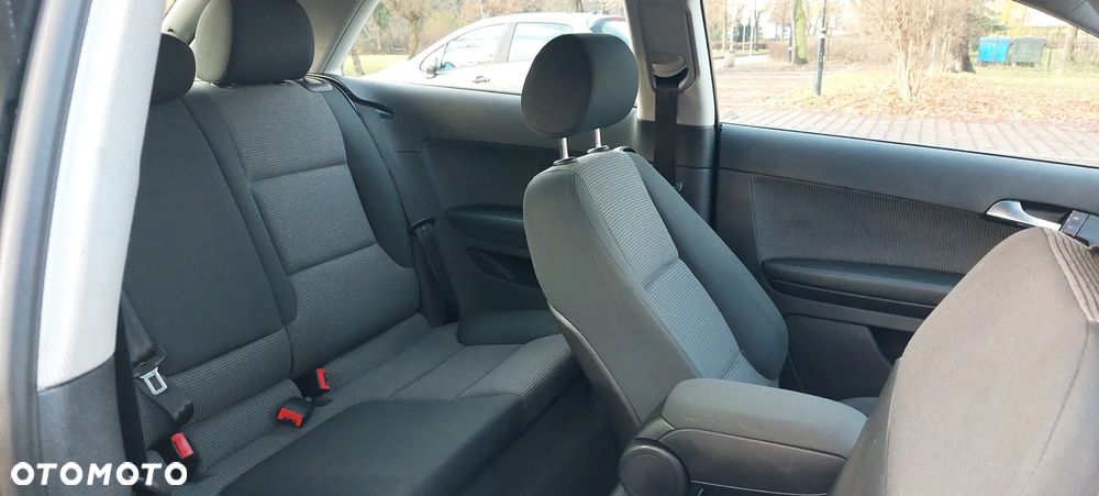 Audi A3 3-drzwiowe 1.6 Ambiente - 28