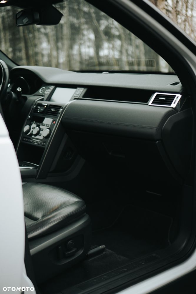 Land Rover Discovery Sport D180 HSE - 21