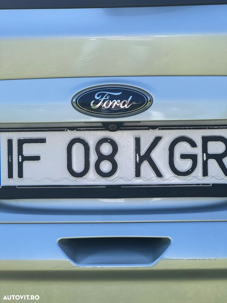 Ford Kuga 2.0 TDCi Powershift 4WD Titanium - 11