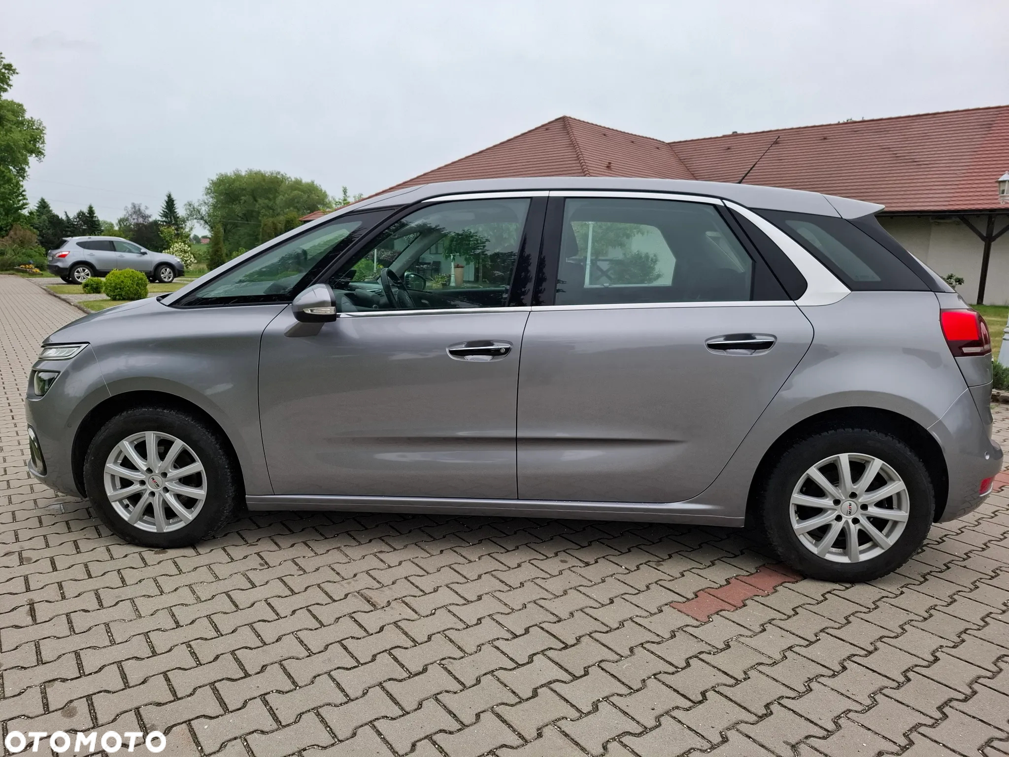 Citroën C4 Picasso PureTech 130 Stop&Start Exclusive - 4