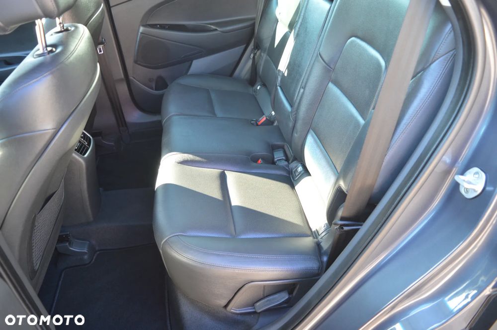 Hyundai Tucson 1.7 CRDI BlueDrive GO 2WD - 15