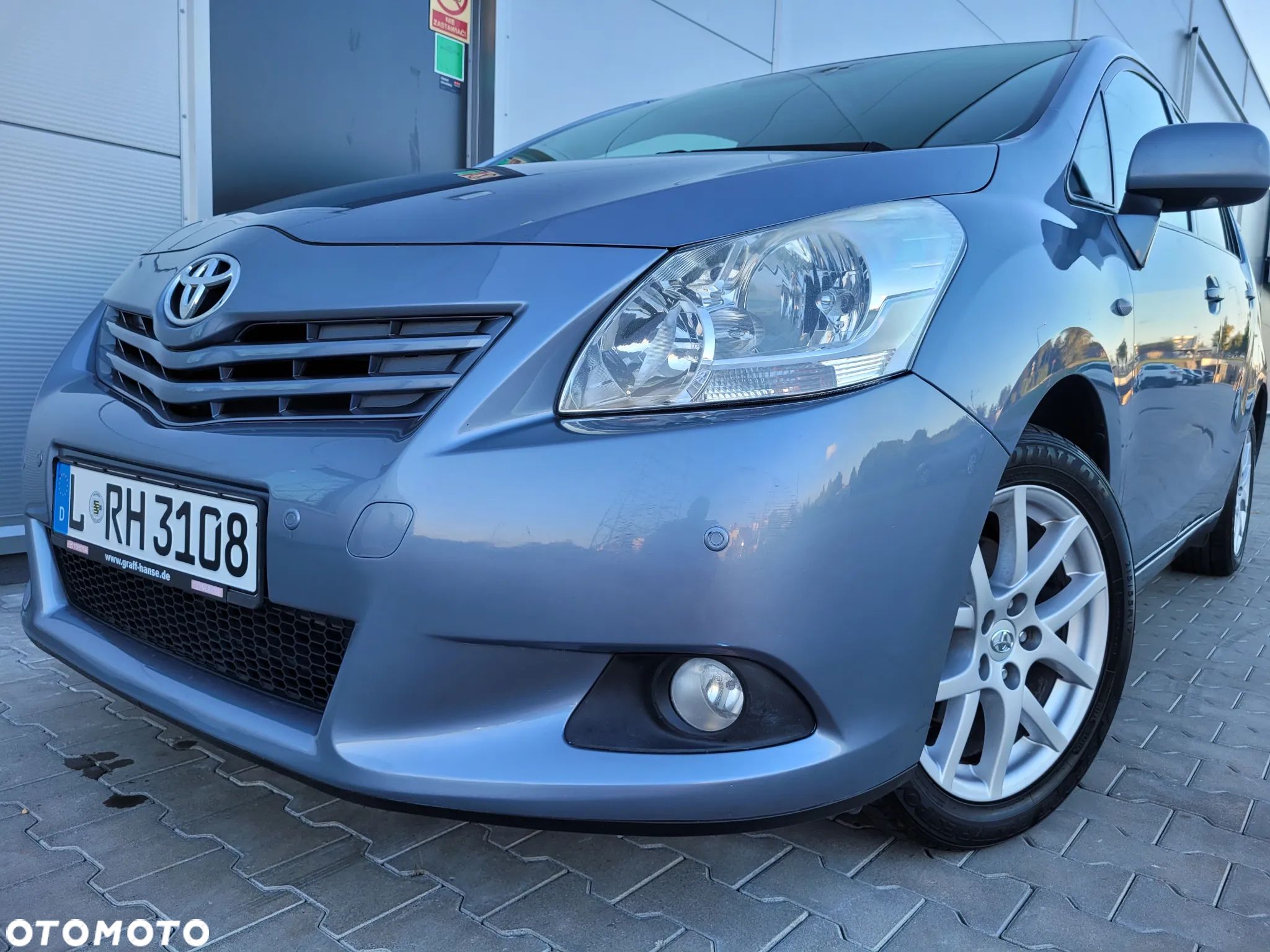 Toyota Verso 1.8 5-Sitzer Executive - 1