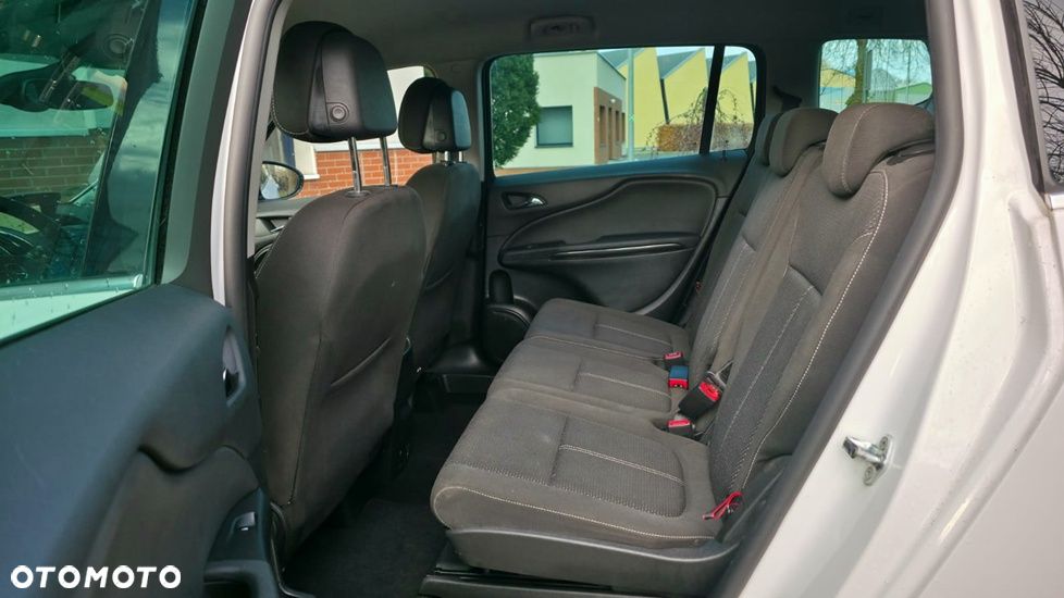 Opel Zafira Tourer 2.0 CDTI Innovation - 17