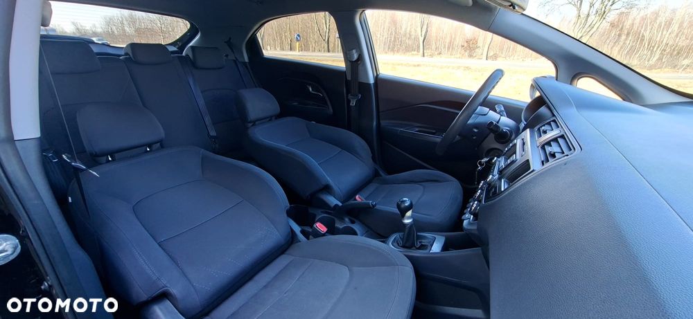 Kia Rio 1.2 Attract - 18