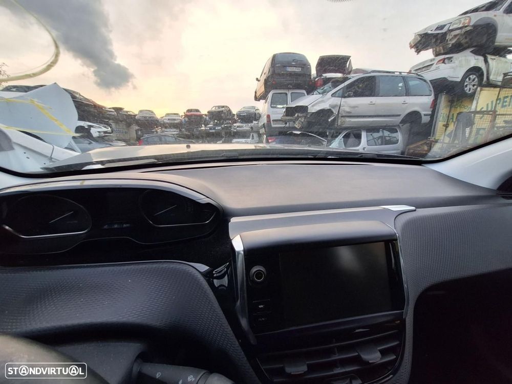 TABLIER PEUGEOT 2008 - 1