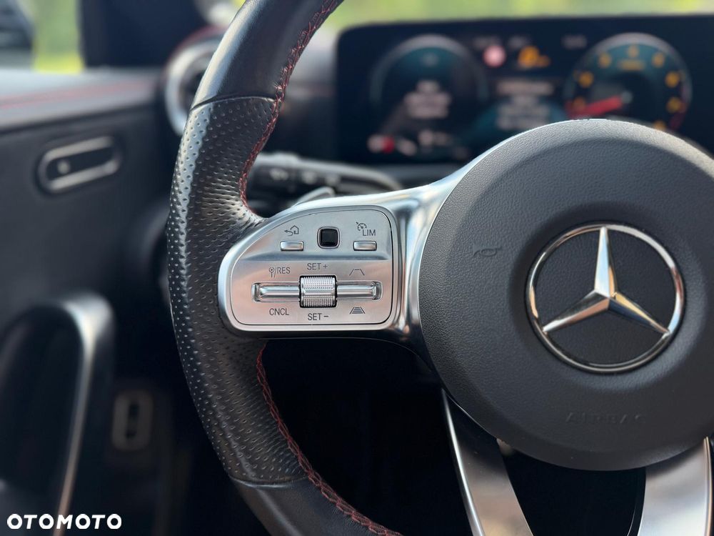 Mercedes-Benz CLA 250 4Matic 8G-DCT AMG Line Advanced Plus - 22