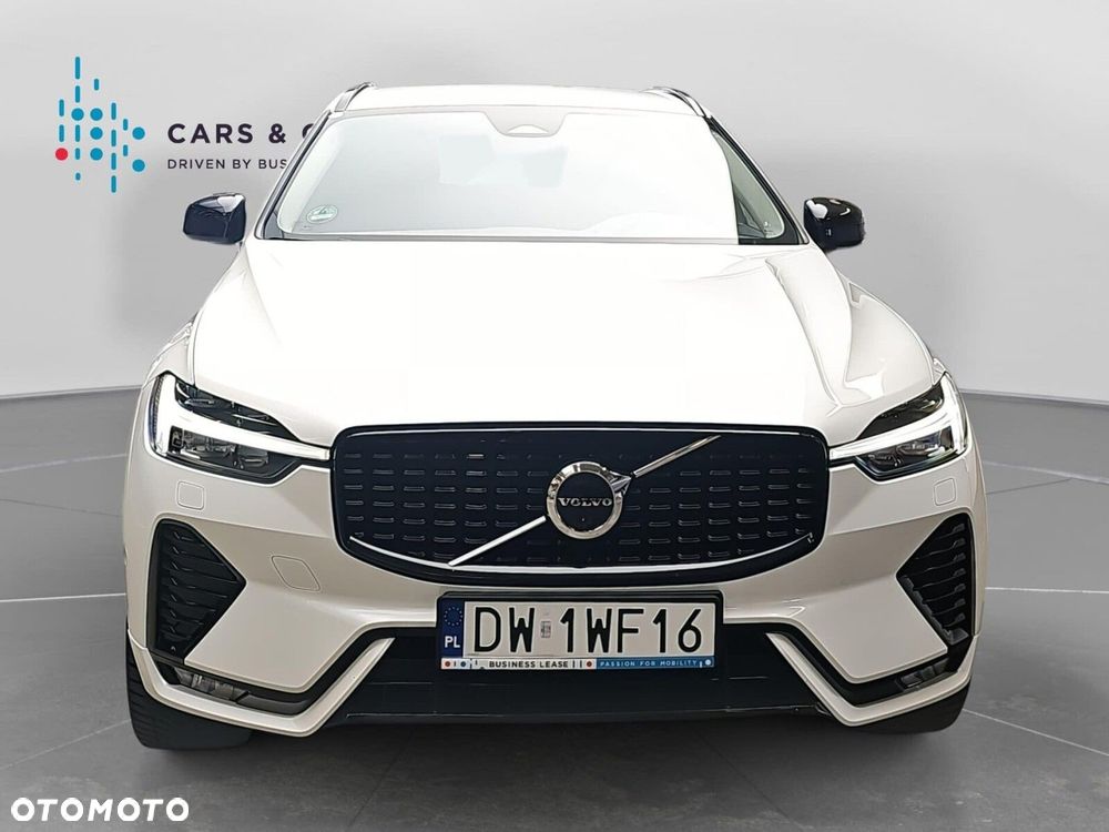 Volvo XC 60 B4 D Plus Dark - 8