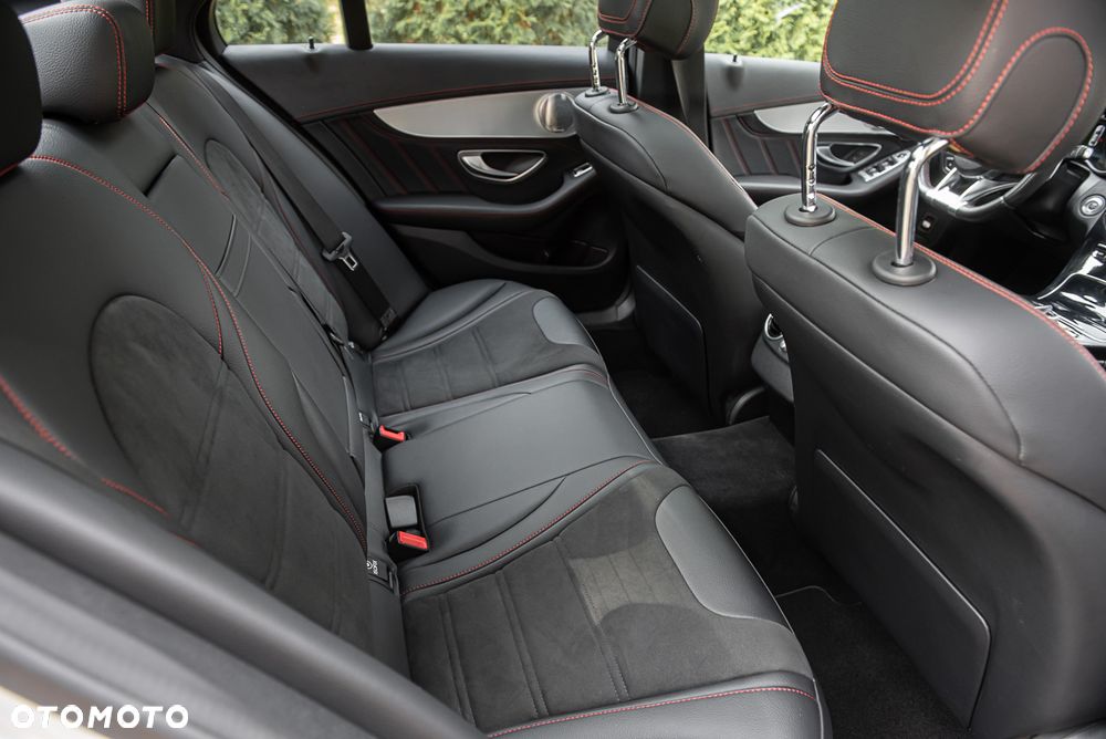 Mercedes-Benz Klasa C AMG 43 4Matic 9G-TRONIC - 35