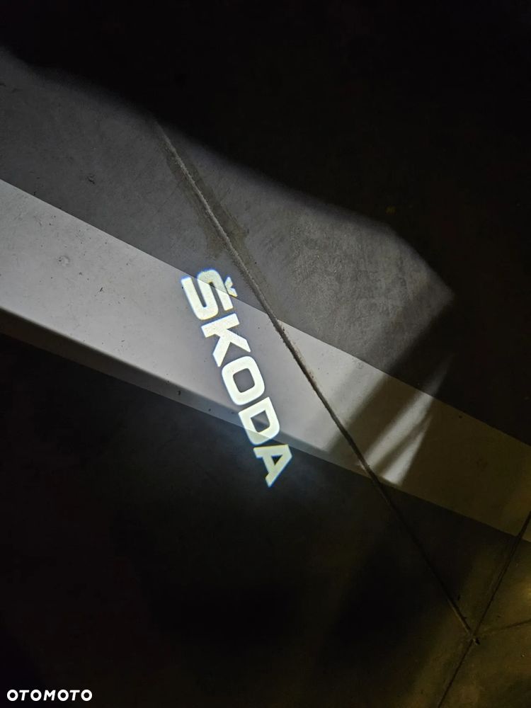 Skoda Octavia 2.0 TDI SCR Style DSG - 12