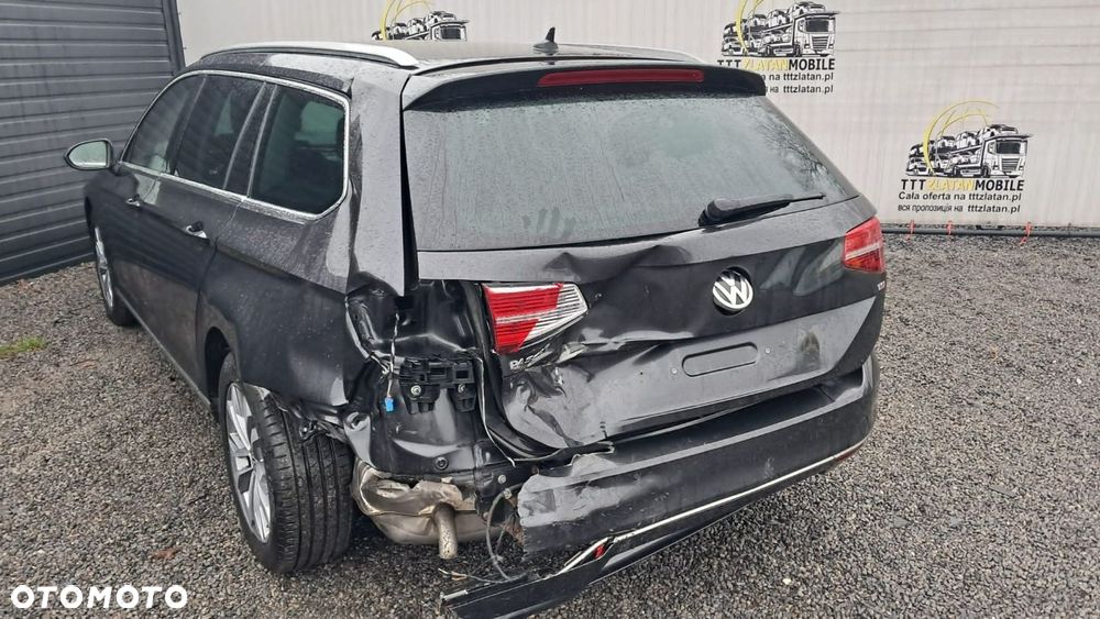 Volkswagen Passat - 16