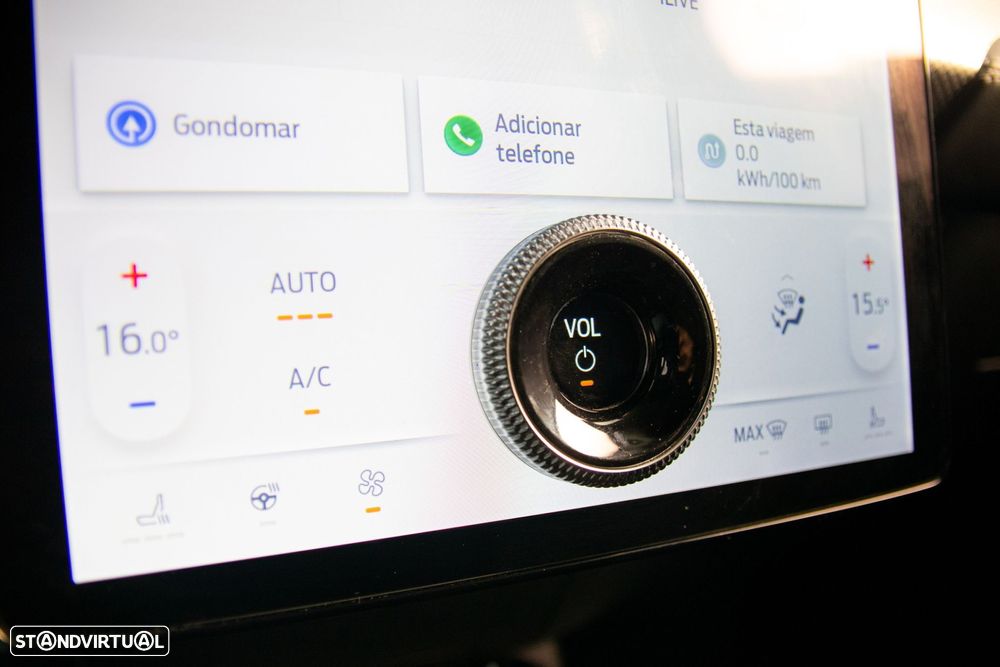 Ford Mustang Mach-E Standard AWD - 37