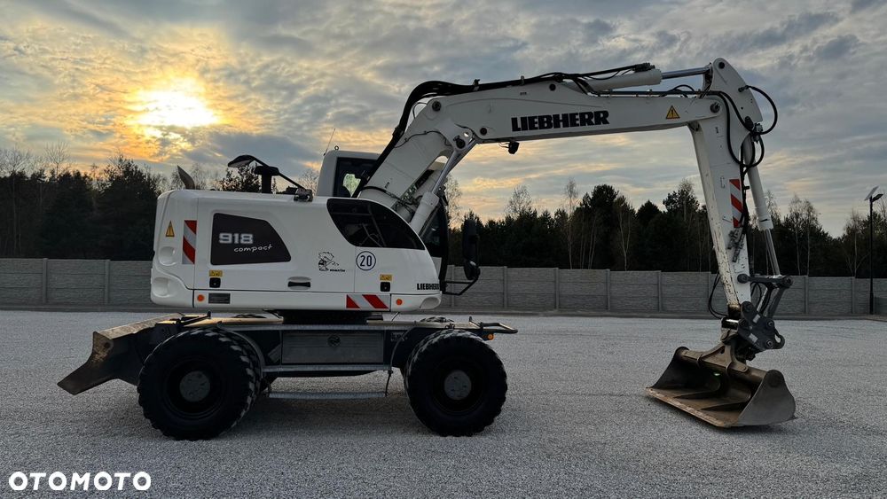 Liebherr 918 compact - 8