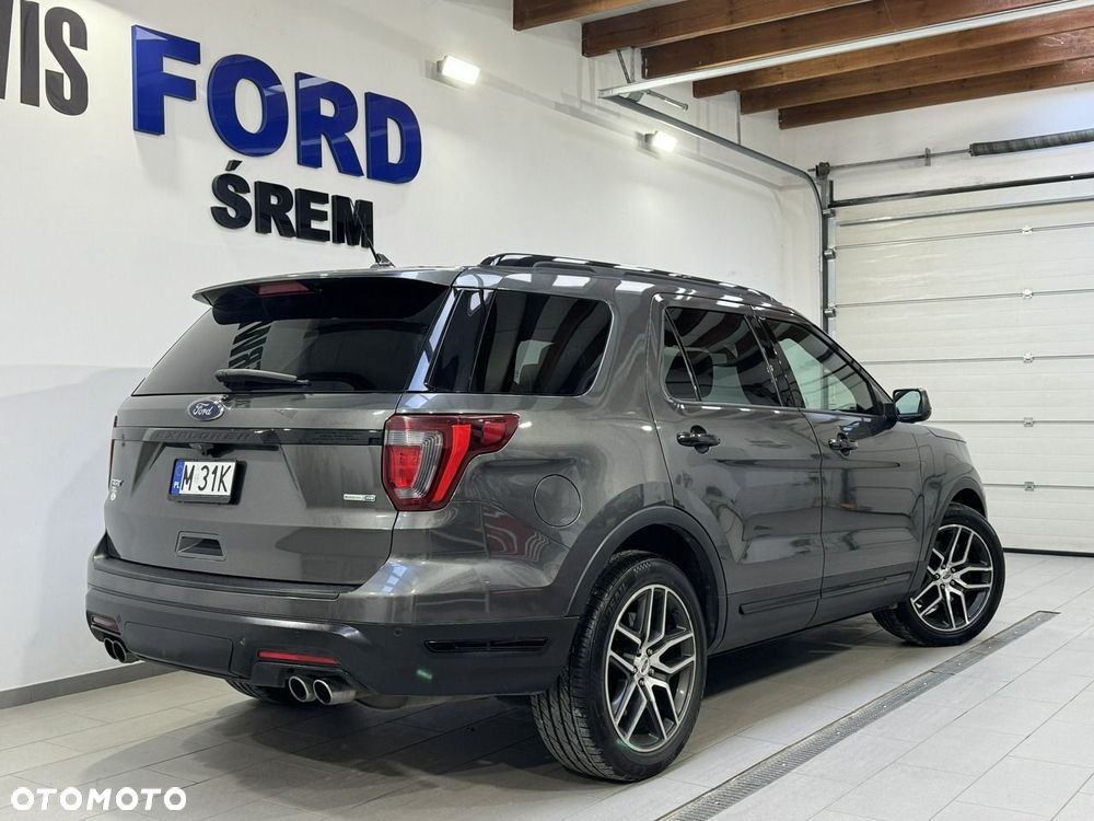 Ford Explorer - 7