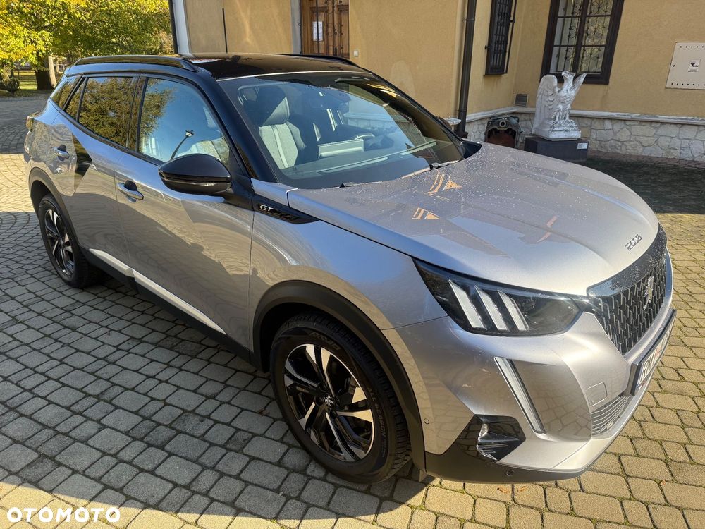 Peugeot 2008 PureTech 130 EAT8 GT - 4