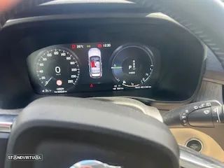 Volvo XC 40 T5 Recharge DKG RDesign Expression - 6