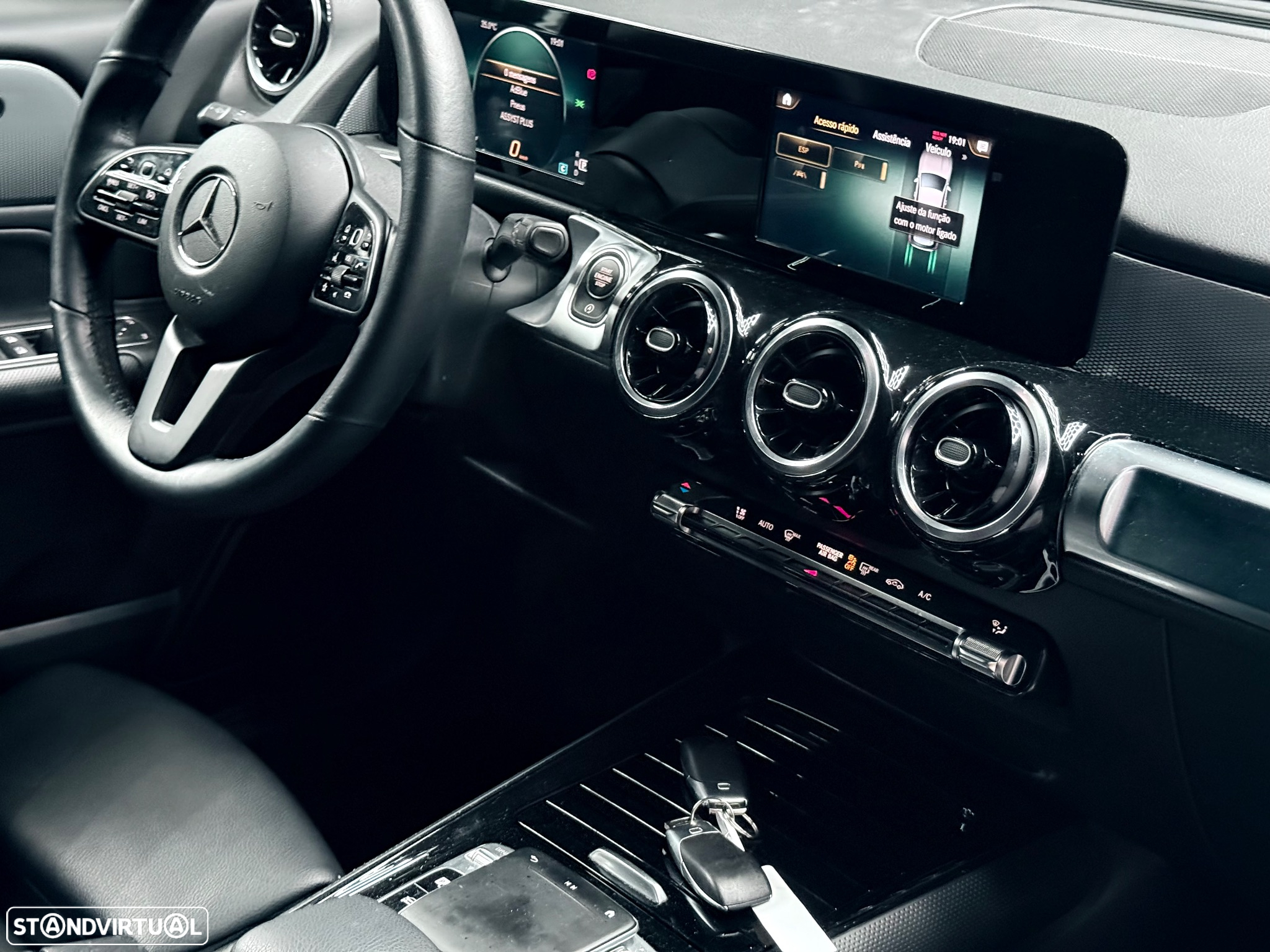 Mercedes-Benz GLB 200 d 4Matic 8G-DCT EDITION 2022 - 18