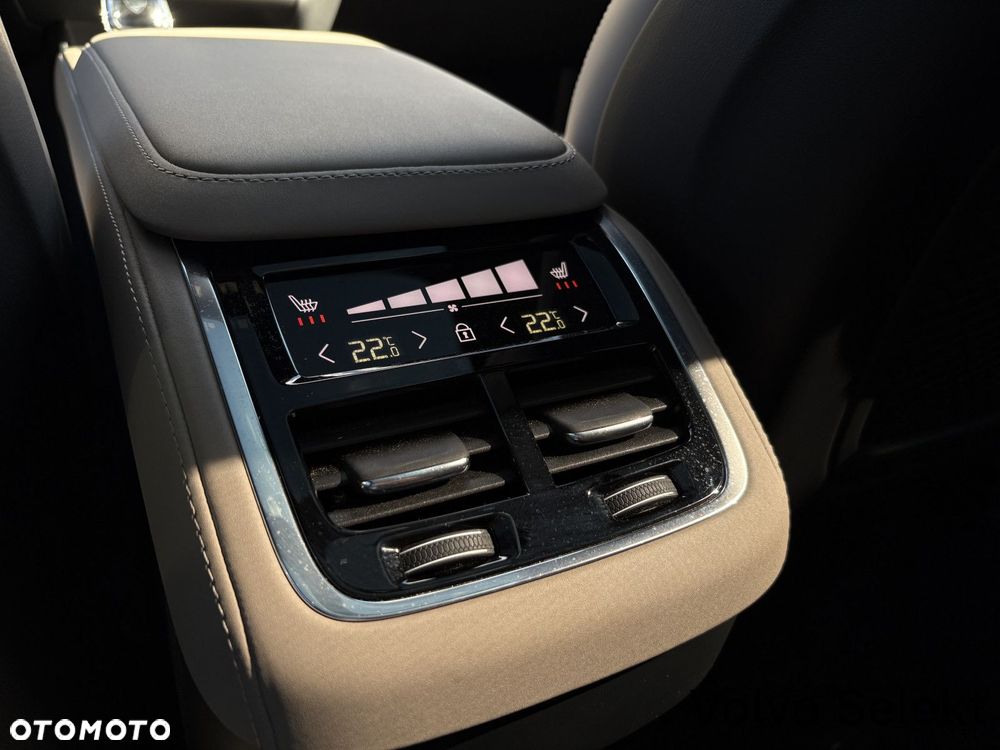 Volvo XC 90 - 28