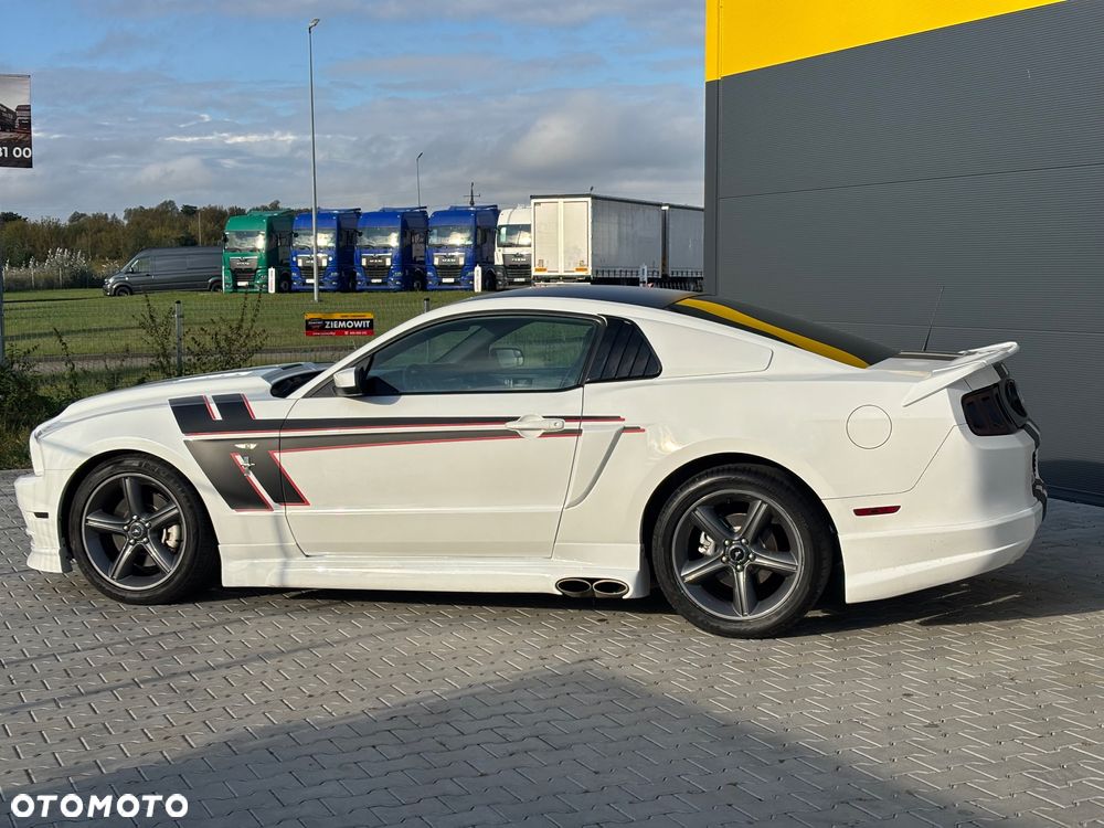 Ford Mustang 5.0 Ti-VCT V8 GT - 2