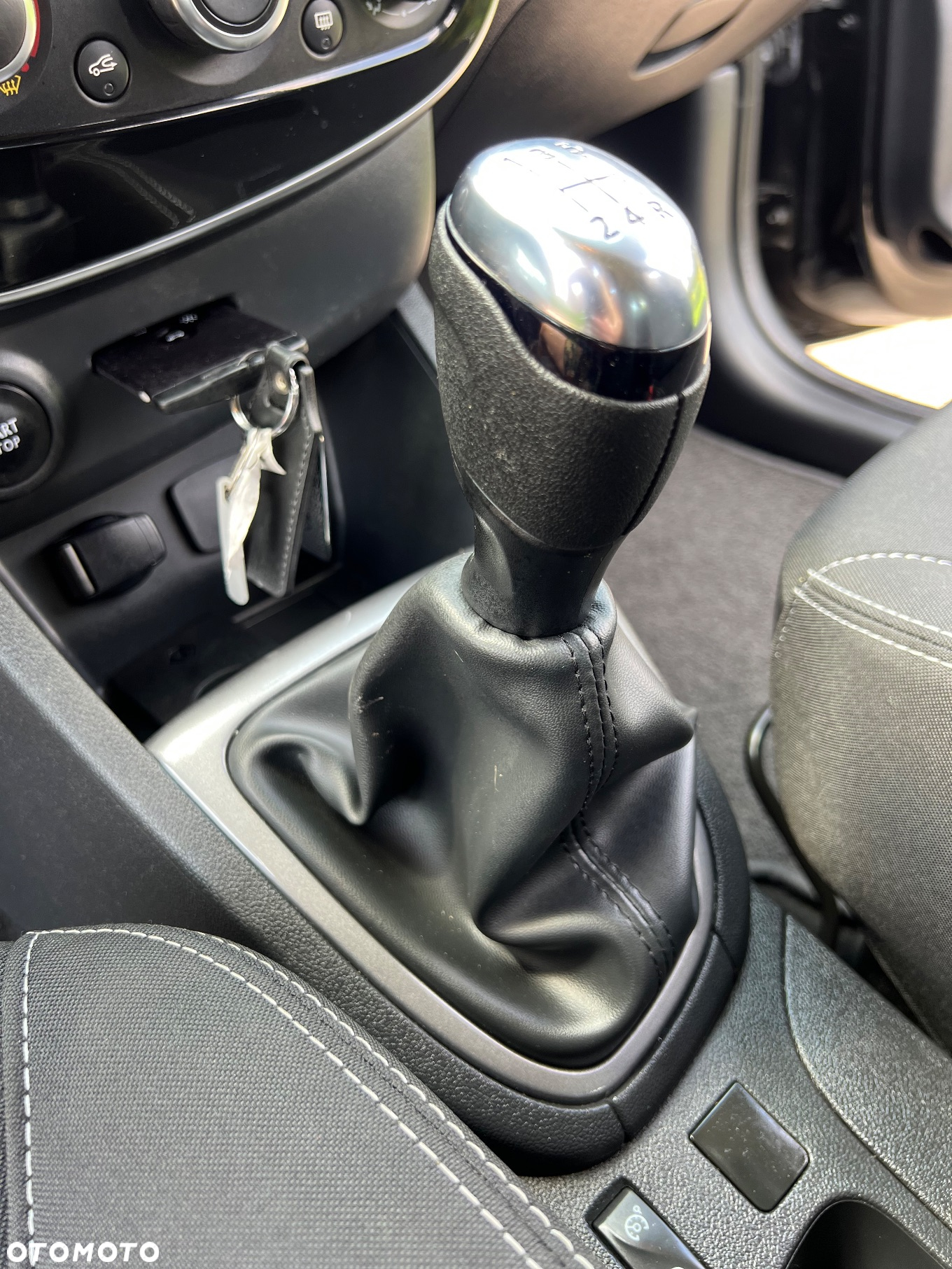 Renault Clio (Energy) TCe 90 Start & Stop LIMITED - 36