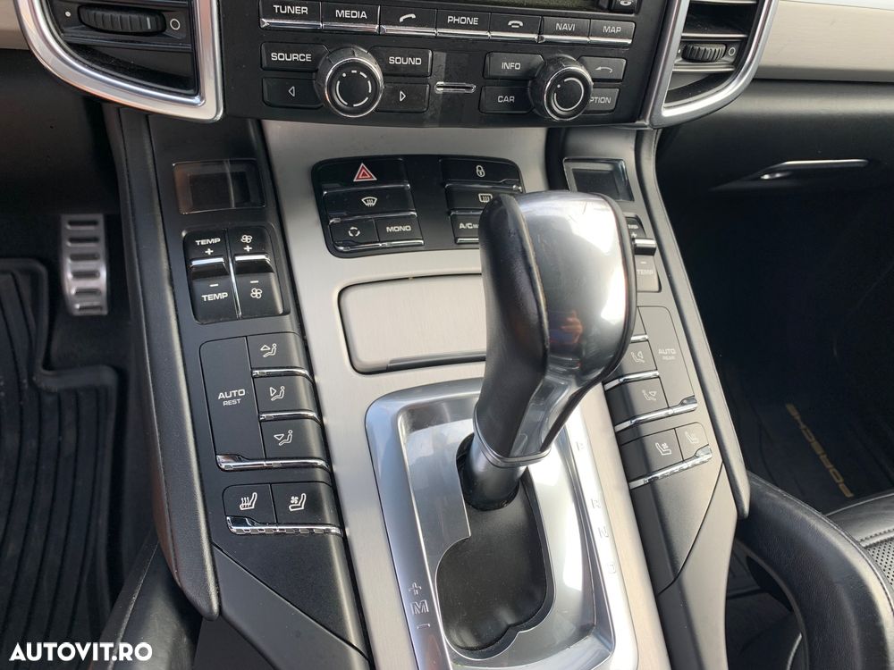 Porsche Cayenne S Diesel Platinum Edition - 13