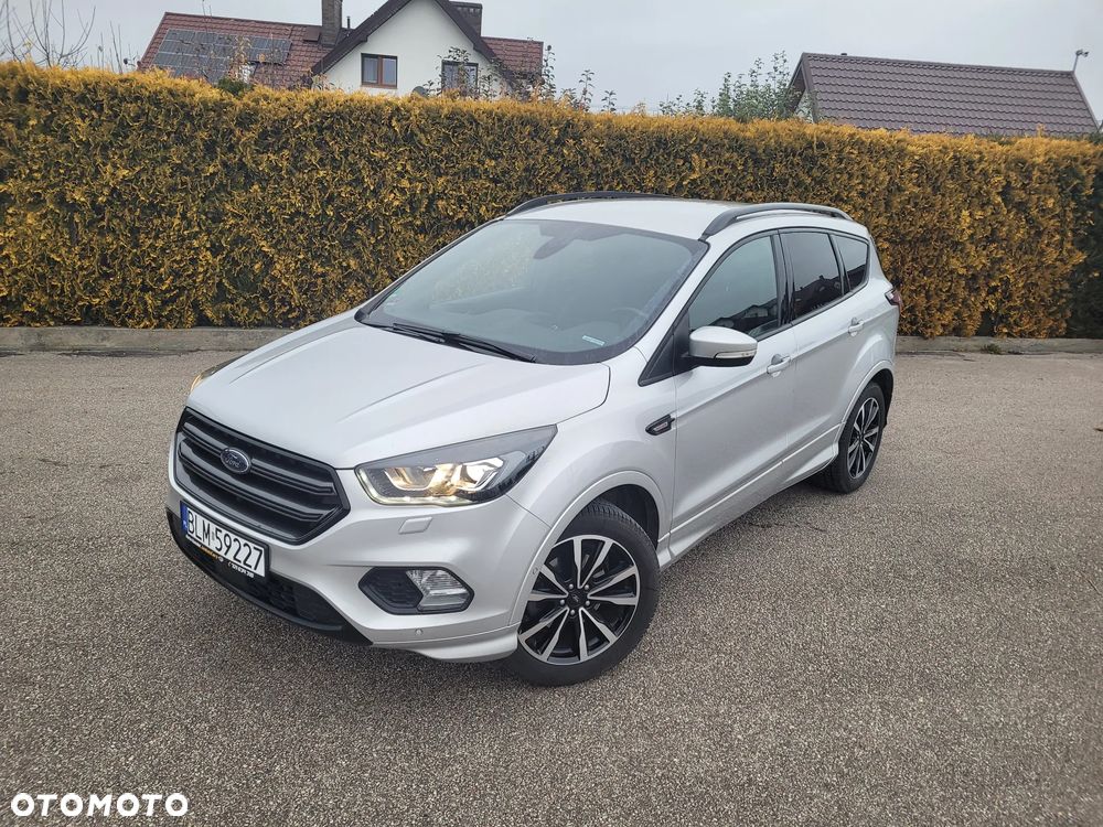 Ford Kuga - 2