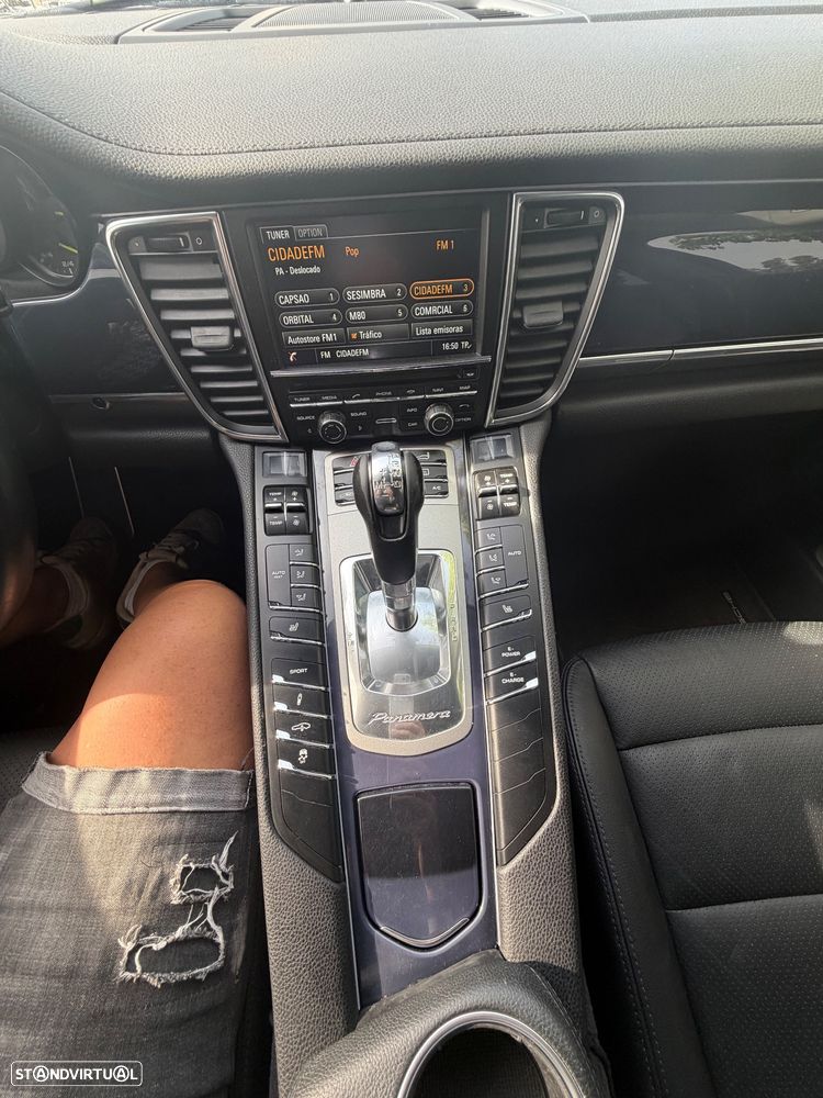 Porsche Panamera S Hybrid - 40