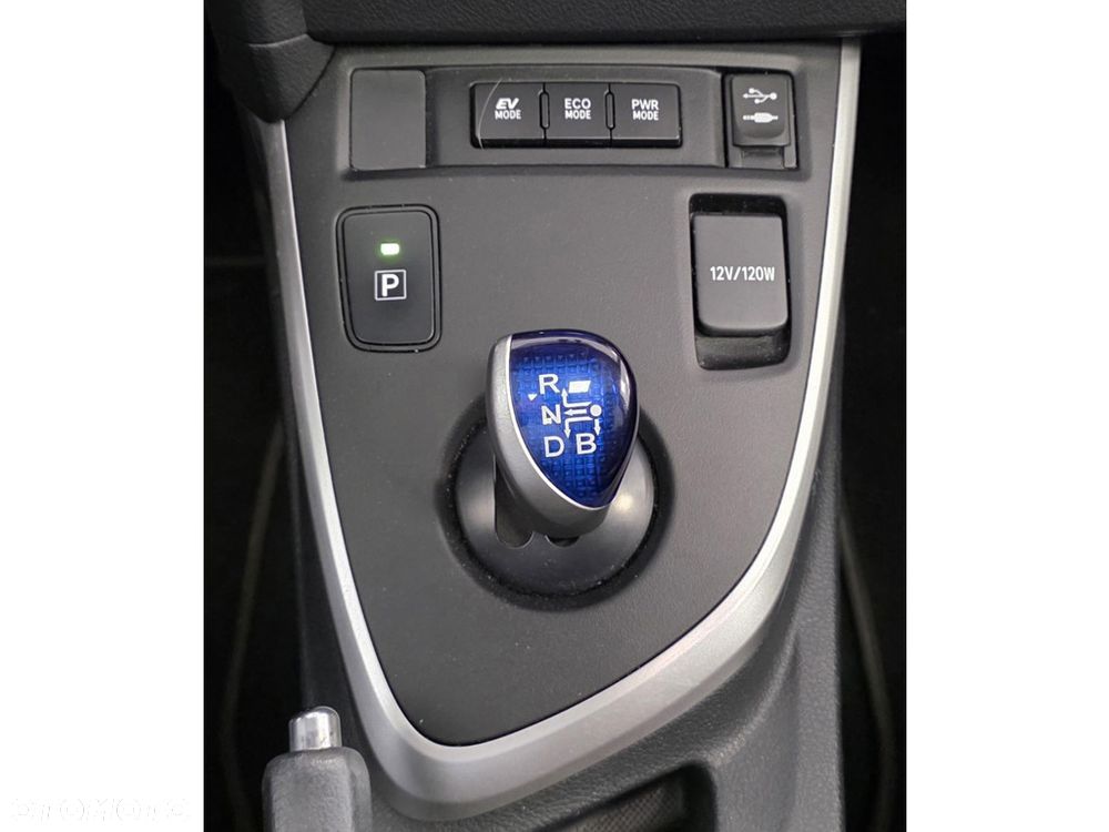 Toyota Auris - 16